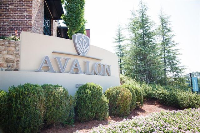 2215 Park Walke Drive, Alpharetta, GA 30009