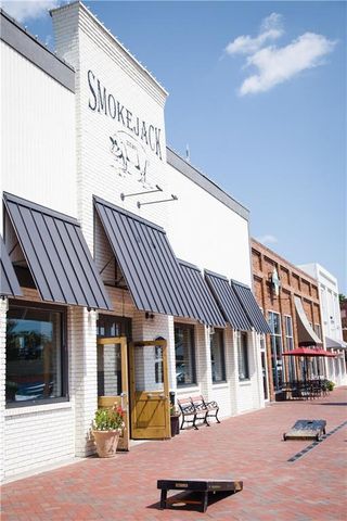 2215 Park Walke Drive, Alpharetta, GA 30009