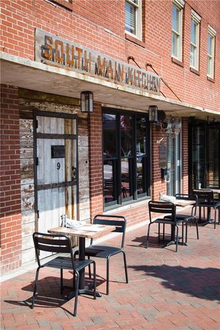 2215 Park Walke Drive, Alpharetta, GA 30009