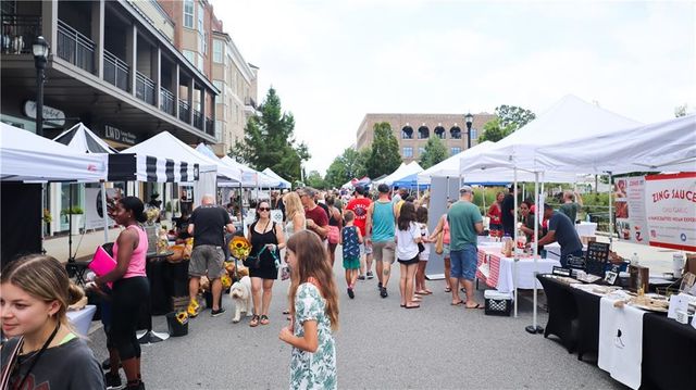 2215 Park Walke Drive, Alpharetta, GA 30009