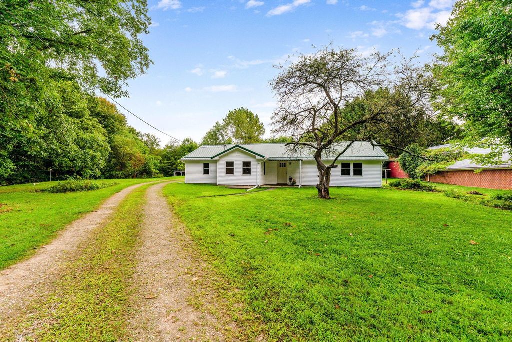 10819 Tucker Road, Mount Vernon, OH 43050