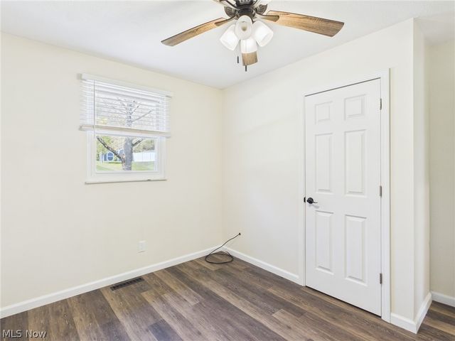 254 Suzanne Street, Washington, WV 26181