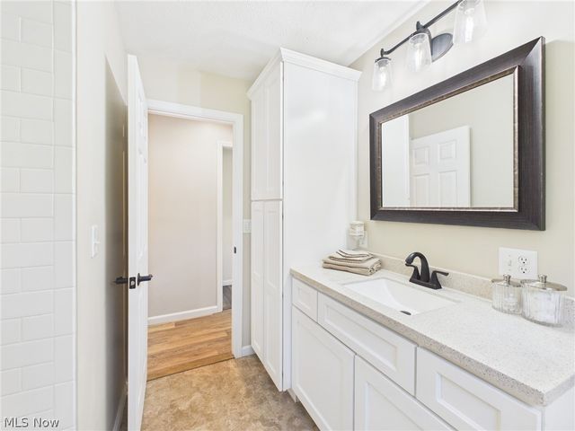 254 Suzanne Street, Washington, WV 26181