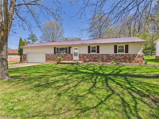 254 Suzanne Street, Washington, WV 26181