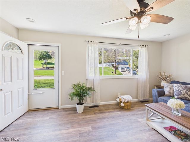 254 Suzanne Street, Washington, WV 26181