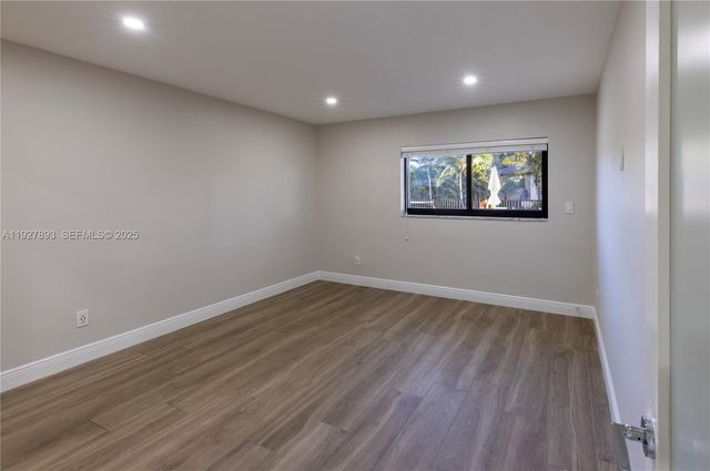 6855 Edgewater Dr 1DS, Coral Gables, FL 33133