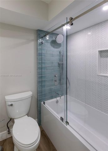 6855 Edgewater Dr 1DS, Coral Gables, FL 33133