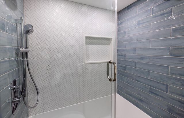 6855 Edgewater Dr 1DS, Coral Gables, FL 33133