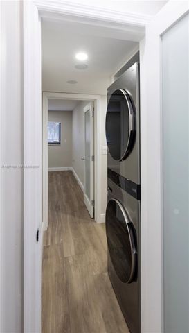 6855 Edgewater Dr 1DS, Coral Gables, FL 33133