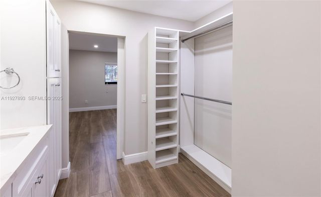 6855 Edgewater Dr 1DS, Coral Gables, FL 33133