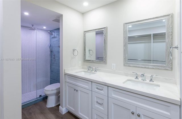 6855 Edgewater Dr 1DS, Coral Gables, FL 33133