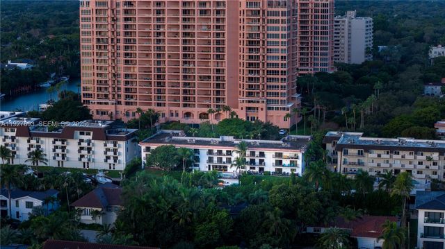 6855 Edgewater Dr 1DS, Coral Gables, FL 33133