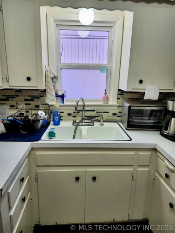 4617 S 26th West Avenue, Tulsa, OK 74107