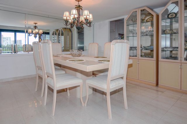 4200 N Ocean Drive 2-605, Singer Island, FL 33404