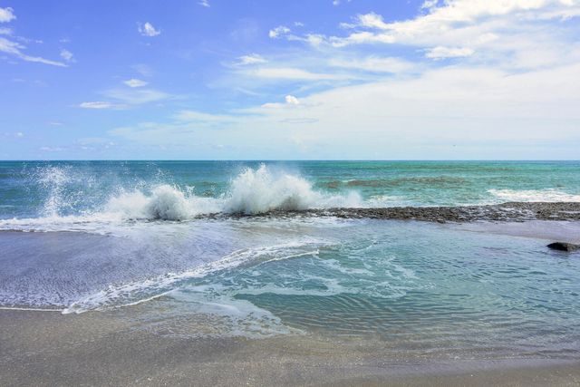 4200 N Ocean Drive 2-605, Singer Island, FL 33404