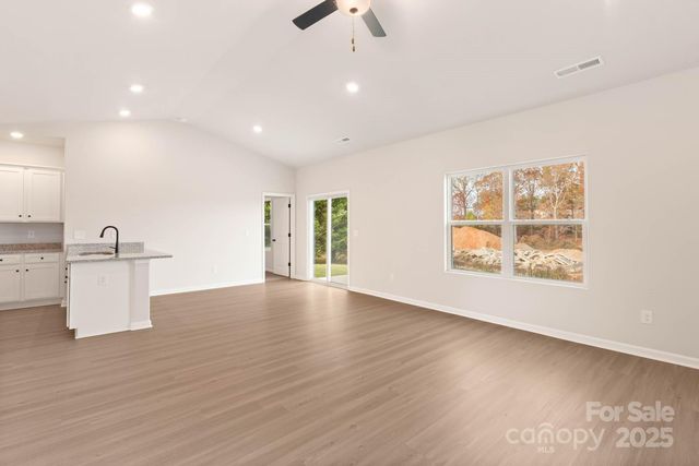 3517 Saddlebred Drive, Gastonia, NC 28052