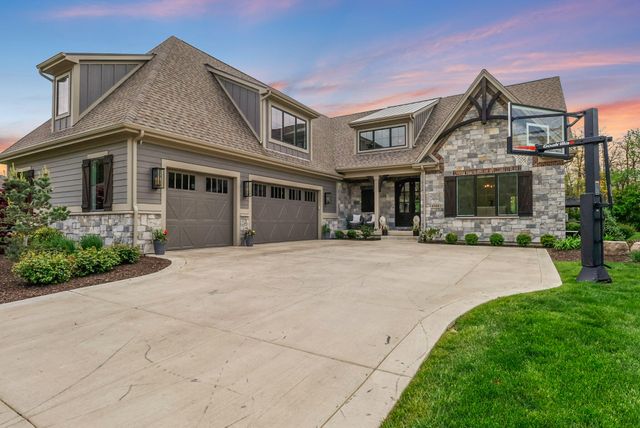 3703 Brigata Drive, Valparaiso, IN 46385