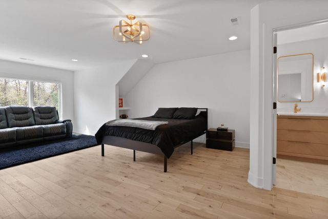 3703 Brigata Drive, Valparaiso, IN 46385