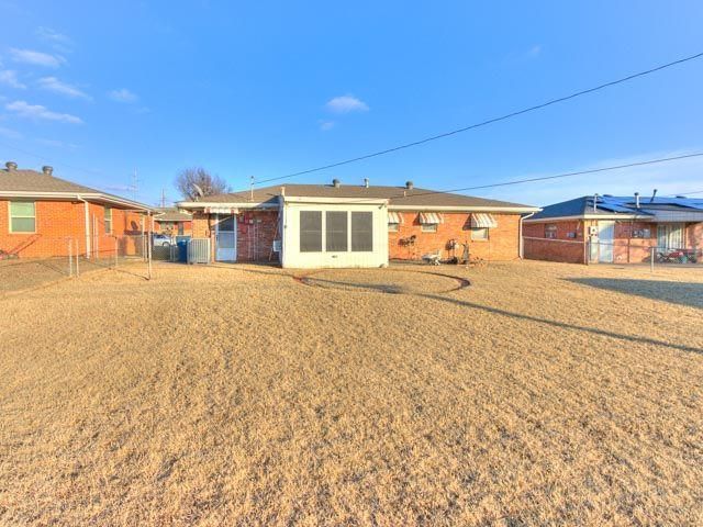 1609 Waltz Way, Midwest City, OK 73130