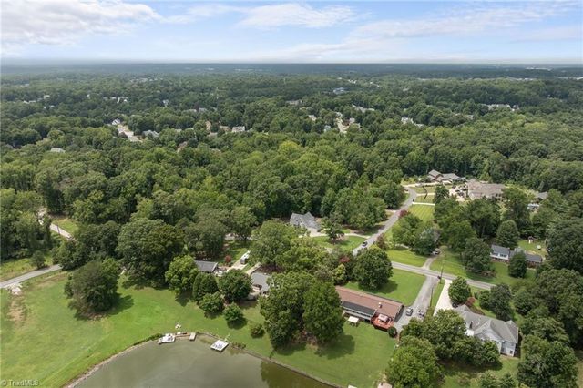 2601 W Woodlyn Way, Greensboro, NC 27407