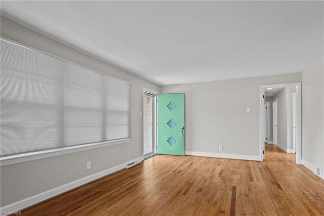 2601 W Woodlyn Way, Greensboro, NC 27407