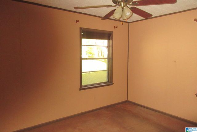 48 WILKES CIRCLE, Midfield, AL 35228