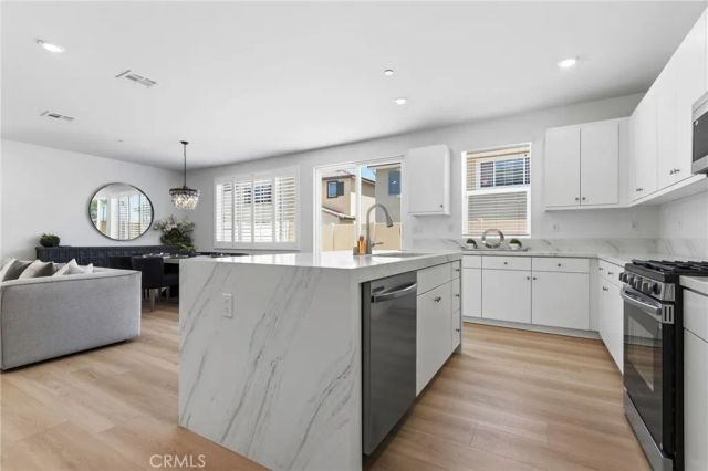 30330 Spineflower Street, Murrieta, CA 92563