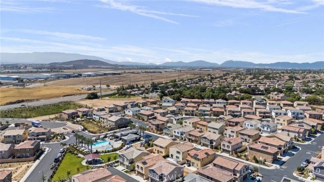 30330 Spineflower Street, Murrieta, CA 92563