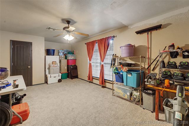 17909 N 97th East Avenue, Collinsville, OK 74021