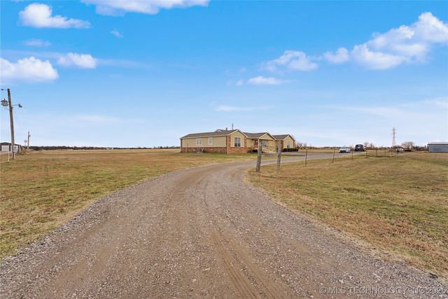 17909 N 97th East Avenue, Collinsville, OK 74021