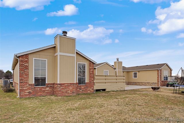 17909 N 97th East Avenue, Collinsville, OK 74021