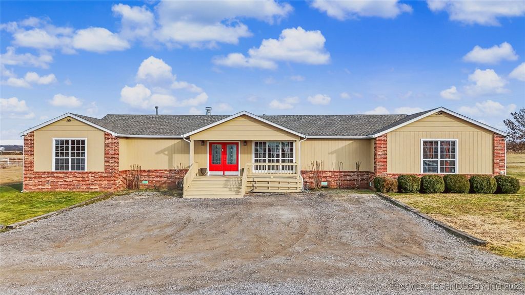 17909 N 97th East Avenue, Collinsville, OK 74021