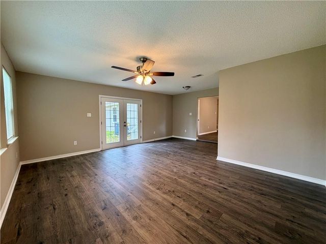 8400 Stratford Drive, Theodore, AL 36582