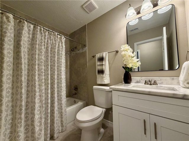 8400 Stratford Drive, Theodore, AL 36582