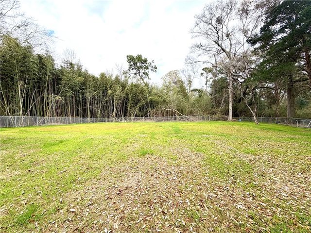 8400 Stratford Drive, Theodore, AL 36582