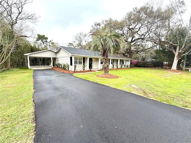 8400 Stratford Drive, Theodore, AL 36582