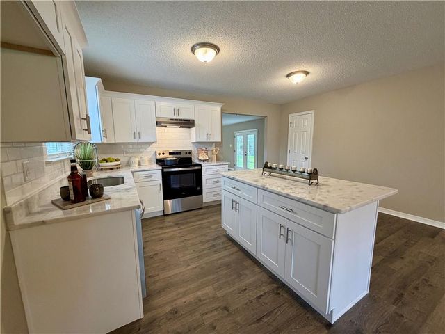 8400 Stratford Drive, Theodore, AL 36582