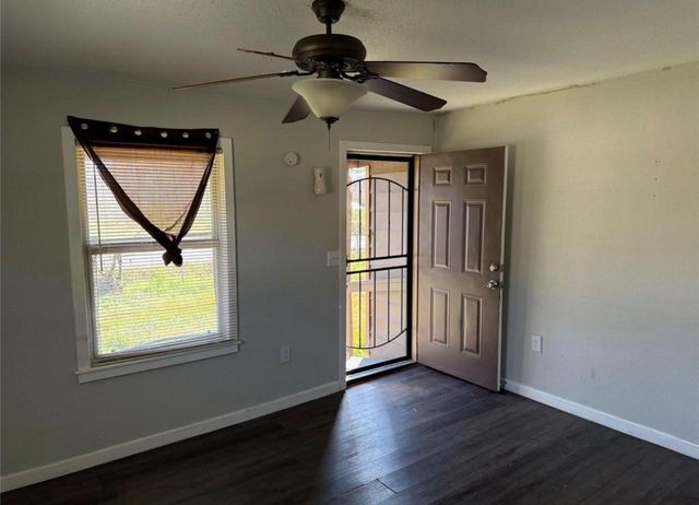 8125 Shotwell Street, Houston, TX 77016