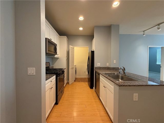 2272 Scholarship, Irvine, CA 92612