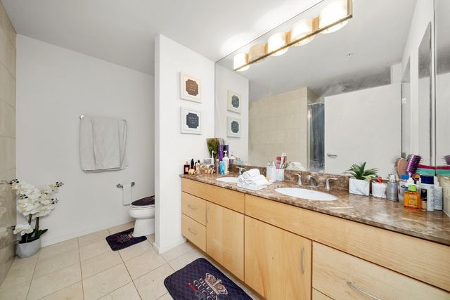 9725 Woods Drive 309, Skokie, IL 60077