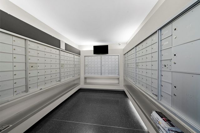 9725 Woods Drive 309, Skokie, IL 60077