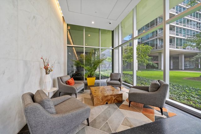 9725 Woods Drive 309, Skokie, IL 60077