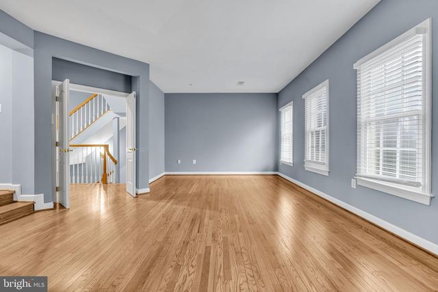 1631 COLONIAL HILLS DR, Mclean, VA 22102