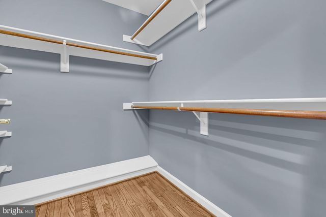 1631 COLONIAL HILLS DR, Mclean, VA 22102