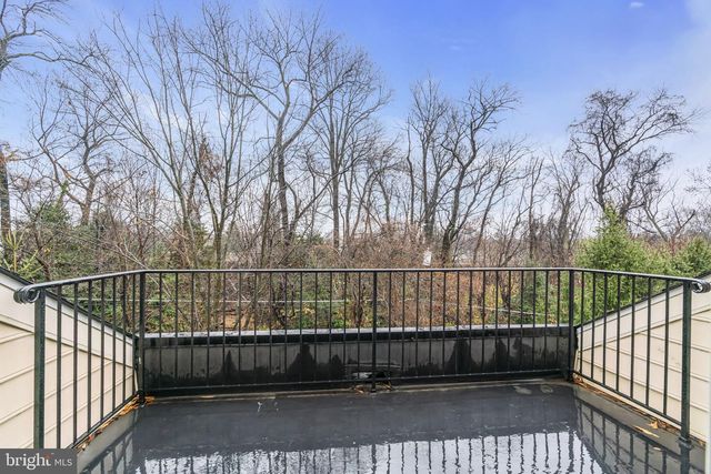 1631 COLONIAL HILLS DR, Mclean, VA 22102