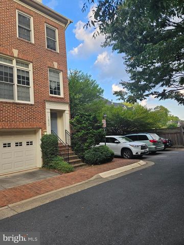 1631 COLONIAL HILLS DR, Mclean, VA 22102