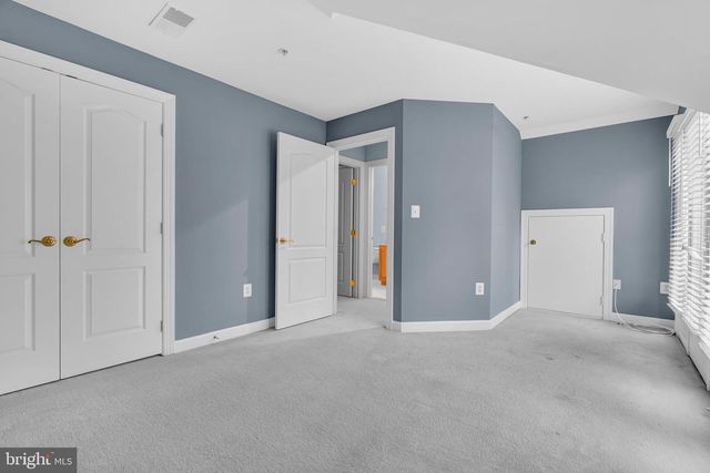 1631 COLONIAL HILLS DR, Mclean, VA 22102