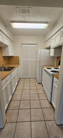 5128 Brightside View Dr, Baton Rouge, LA 70820