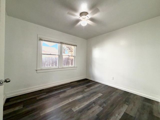 1126 N Roosevelt Avenue, Fresno, CA 93728
