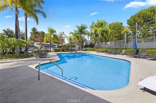 26337 W Grove Cir, Lake Forest, CA 92630